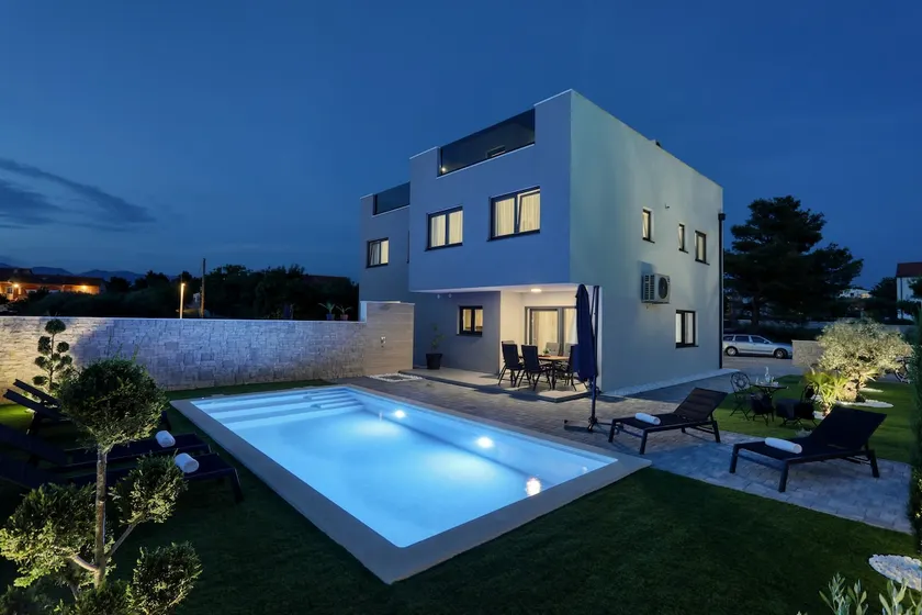 Villa Šimun with heated pool, sea view and bikes - Image 1