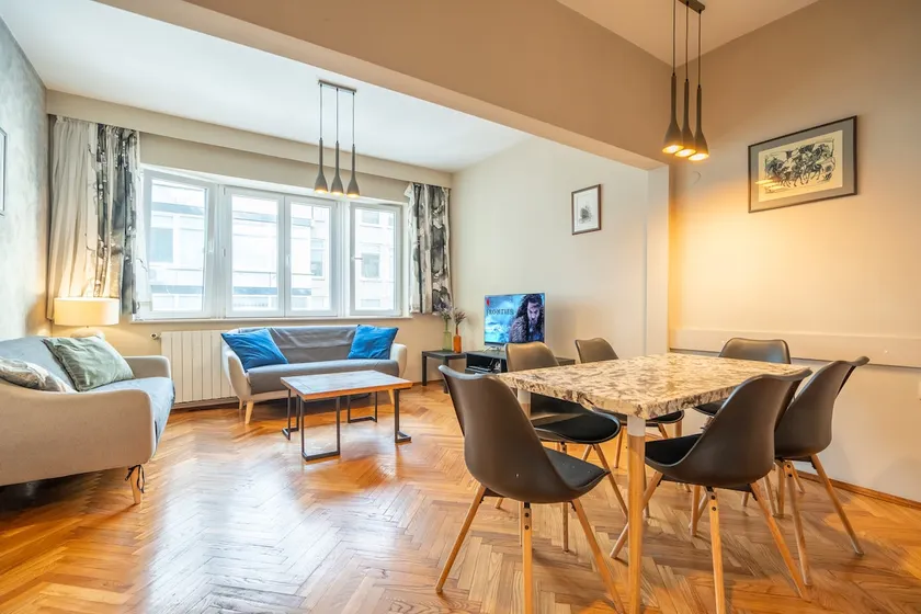 3BR Prime Location Wonderful Spacious Apt. - Image 1