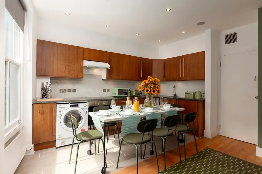 ITALY-1-A Air Conditioning - Soho - Image 1