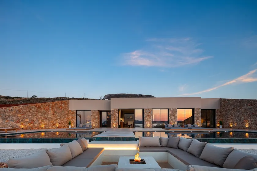 Dionysos Boutique Villa FirePit Heated Pool & Sauna - Image 1