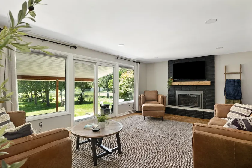 Large Fenced Yard ~ 3 Bed 1.5 Bath - Image 1