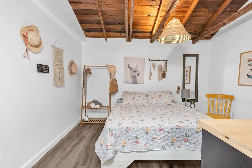 1920s Bungalow Studio w/ Courtyard Oasis - Image 1