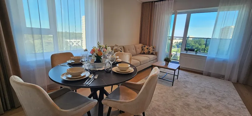 Sunflower apartment - Image 1