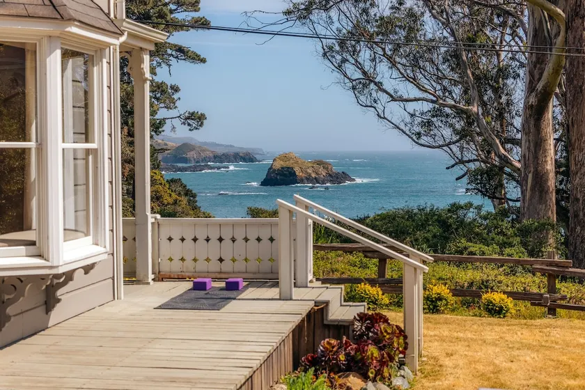 Beach Trail Cottage - Image 1