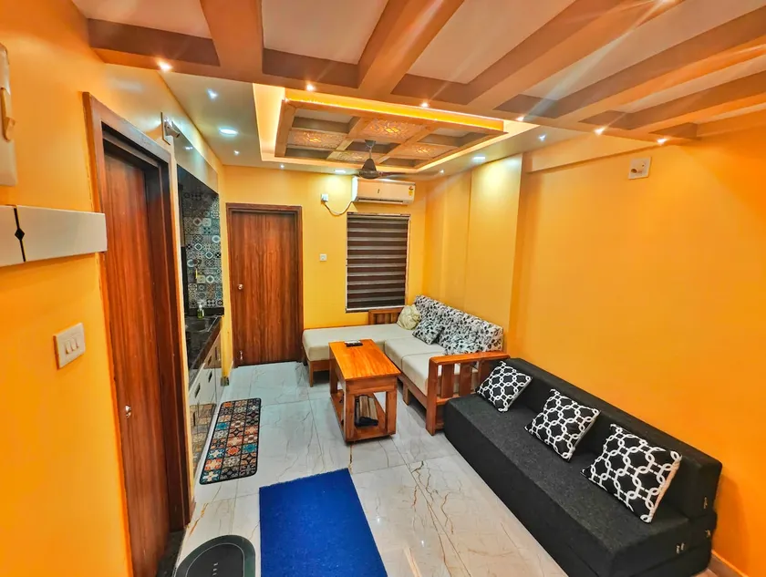 Luxurious 1bhk self service flat 600m from Beach - Image 1