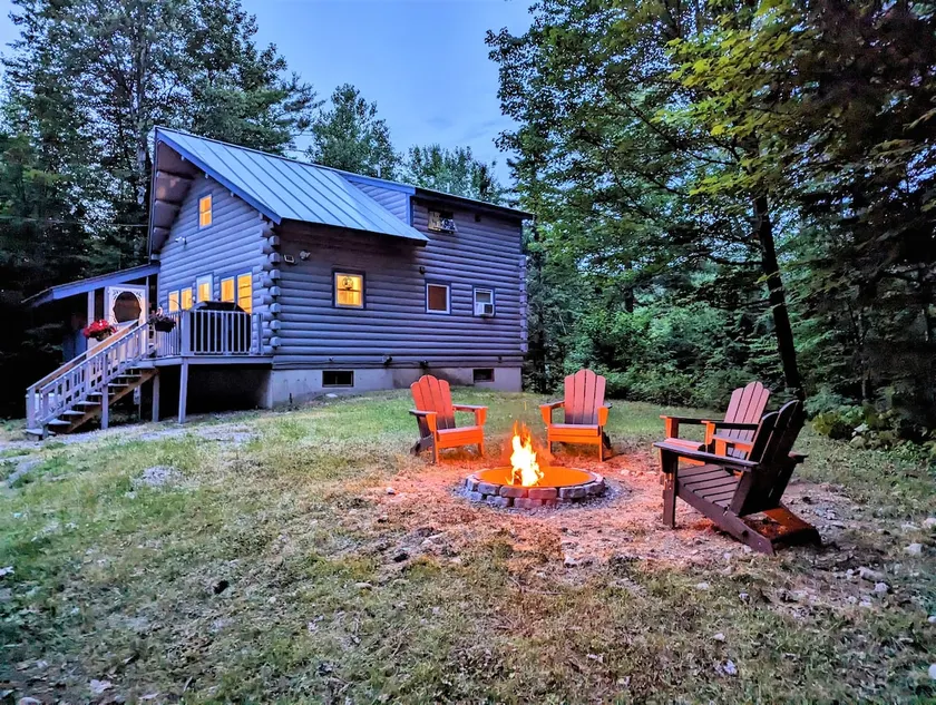 Modern Mountain Lake Cabin Getaway - Image 1