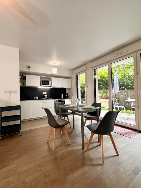 10min La Défense Beautiful ground floor+ parking - Image 1