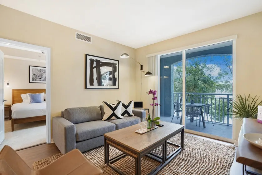Dharma|30% off Monthly Enchanting 2B | South Miami - Image 1