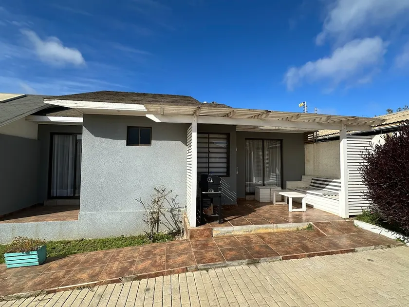 Ideal for families with terrace and grill - Image 1