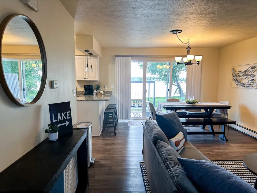 Grass Lake Getaway - Sleeps 8 - Image 1
