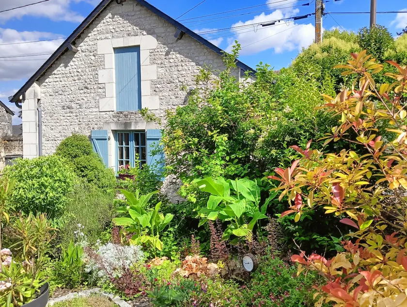 The little house in the nature - Image 1