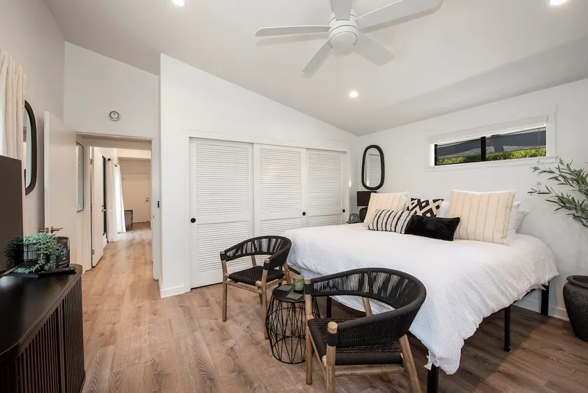 Cute & Cozy 2bd/1ba SB Homestay - Image 1