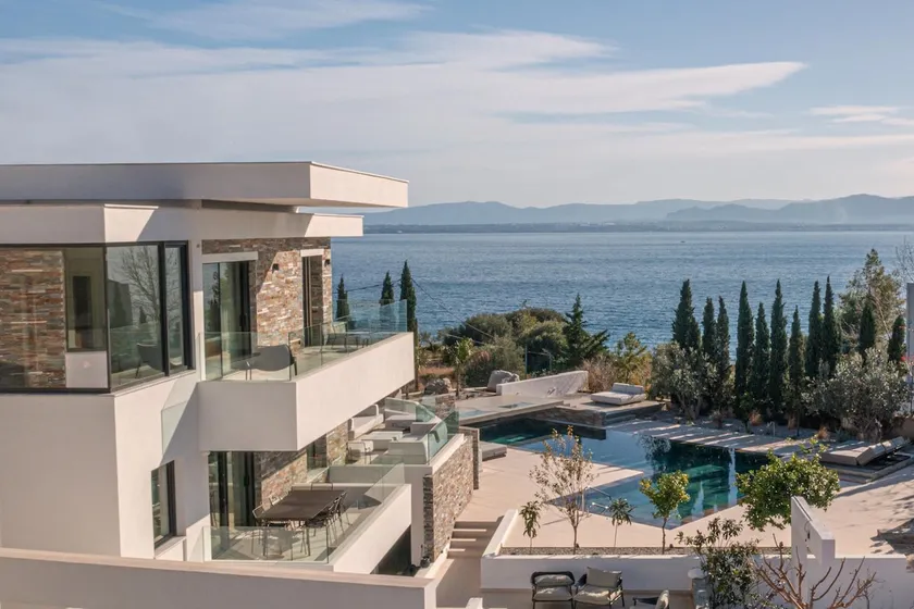 Elia Cove Luxury Villa II - Image 1