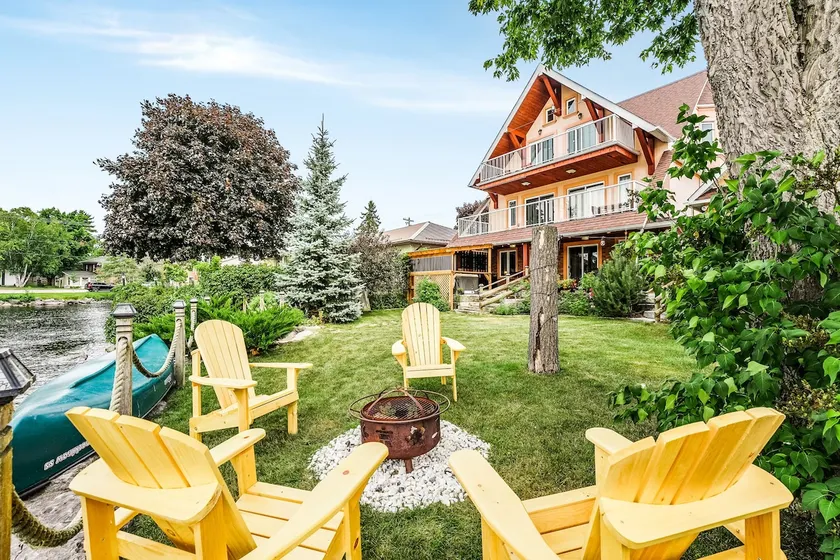 Water Front | Hot Tub | Amazing Backyard Views - Image 1
