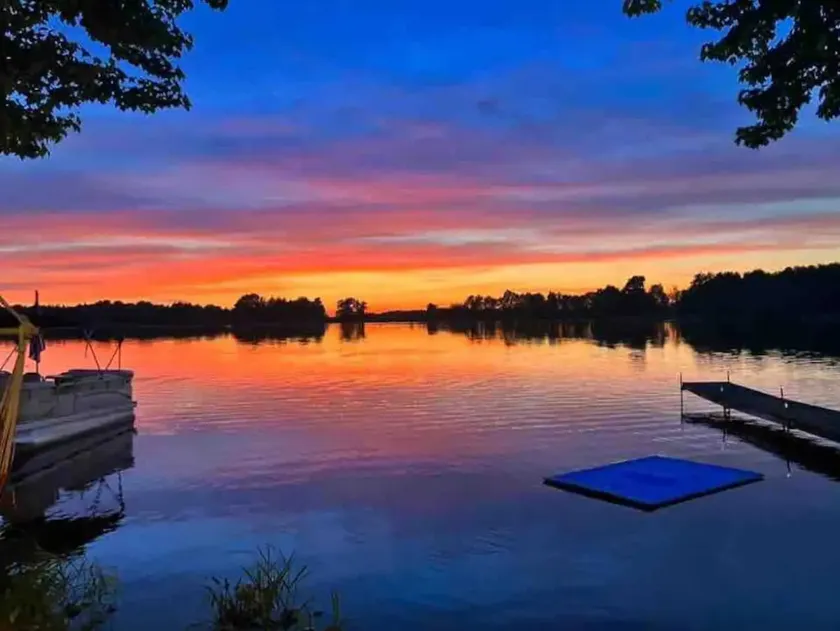 Coady Lakefront, 4BR, Hot-Tub, Kayak, Pets ok, S14 - Image 1