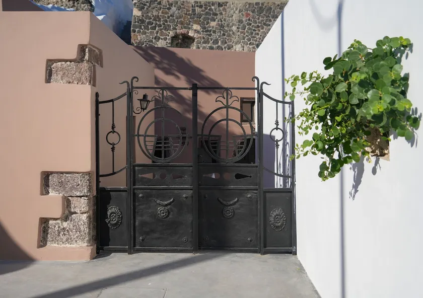 Paramythi Art Maison - Image 1