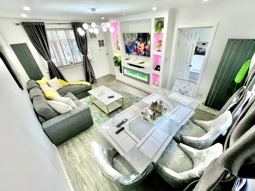 Home away from home - Image 1