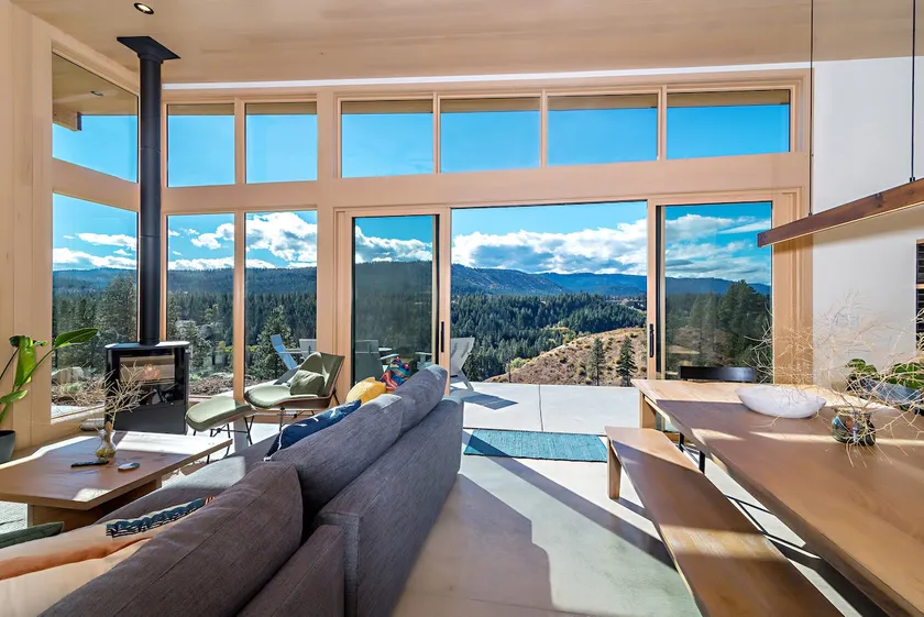 Teanaway Retreat w/ Hot Tub and River Views - Image 1