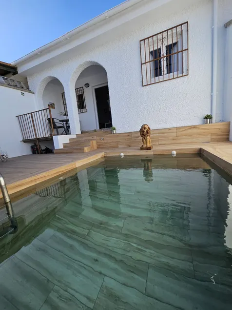 El León Accommodation - Image 1