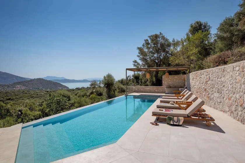 Villa Eptanisa - Image 1