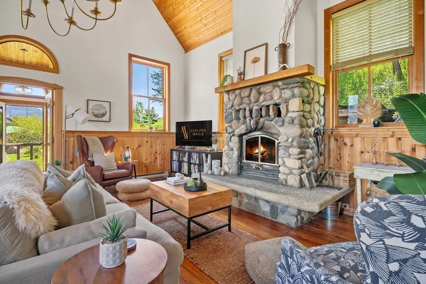 Smith's Church House | 1903 | Fireplace | Iconic - Image 1