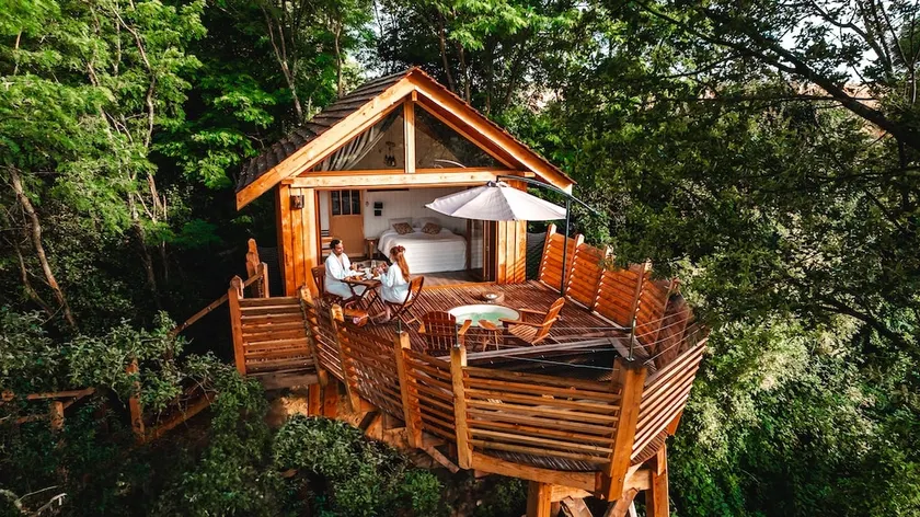 ”Céleste” cabin with hot tub - Image 1