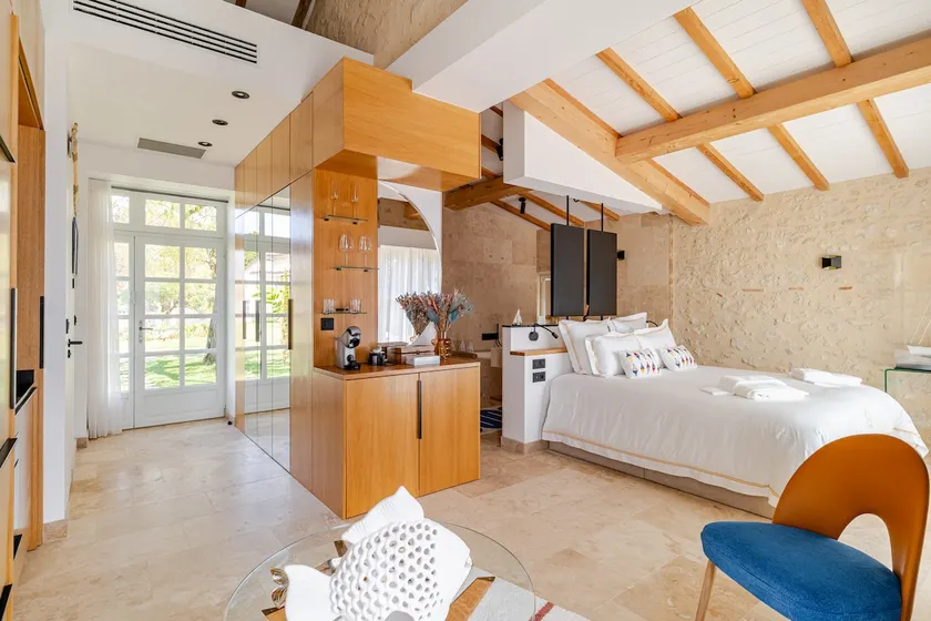 Luxury Bright Suite, Unique! Marine Atmosphere - Image 1