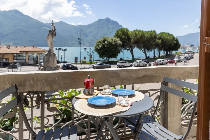 Iseo Lake Rental - The Terrace on the Port - Image 1