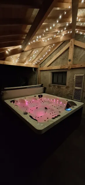 3* Cottage – Vosges Getaway / Private Indoor Spa - Image 1