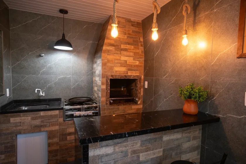 Walking Distance to Beto Plus | 4 Bedrooms +A/C + Barbecue Grill - Image 1
