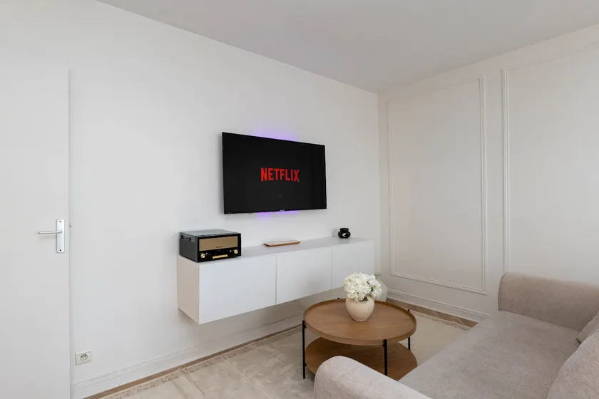 Adam Suites - Image 1