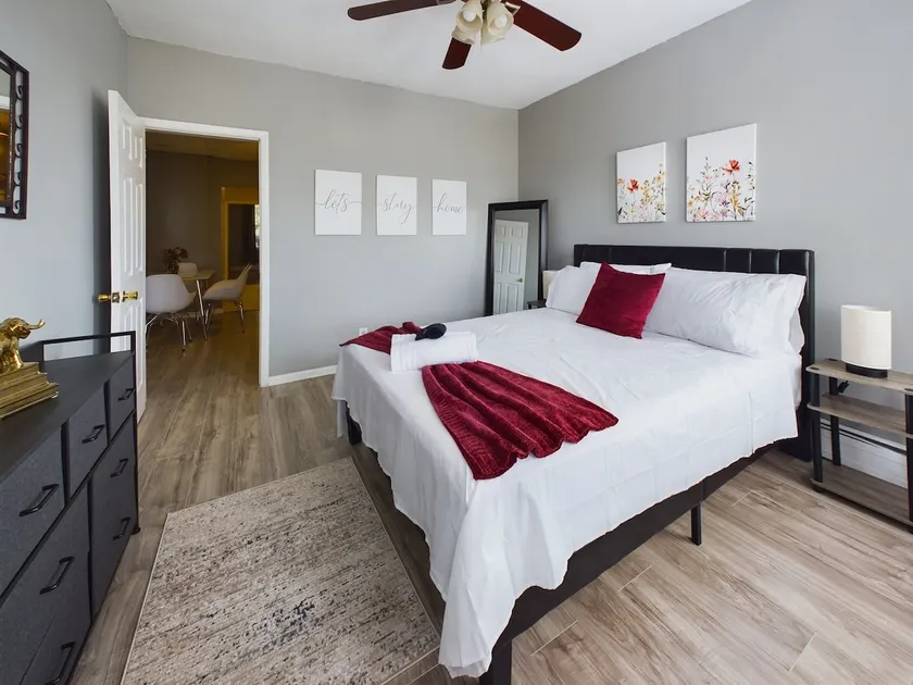 Cozy 4BR Bayonne Apt | 1 Block to NYC Train - Image 1