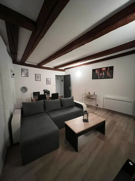 Spacious, 61-square-meter, comfortable place - Image 1