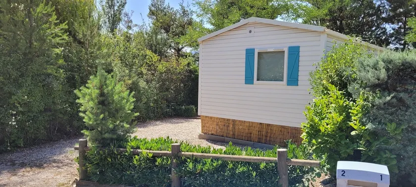 Au Verdon, near Lake Castillon with pool - Image 1