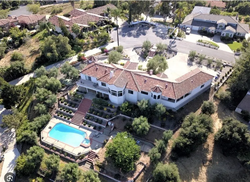 Incredible Estate with Pool & Forever Views - Image 1