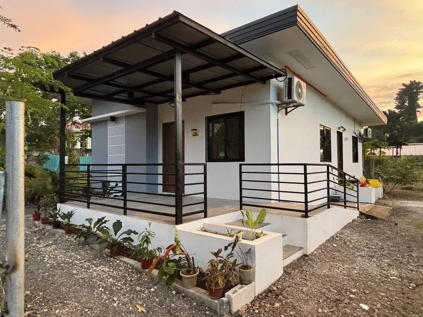 Casa Mameli 700 m from Sibukaw Beach - Image 1