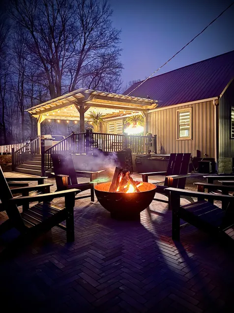 New Buffalo Getaway: Hot Tub + Fire Pit - Image 1