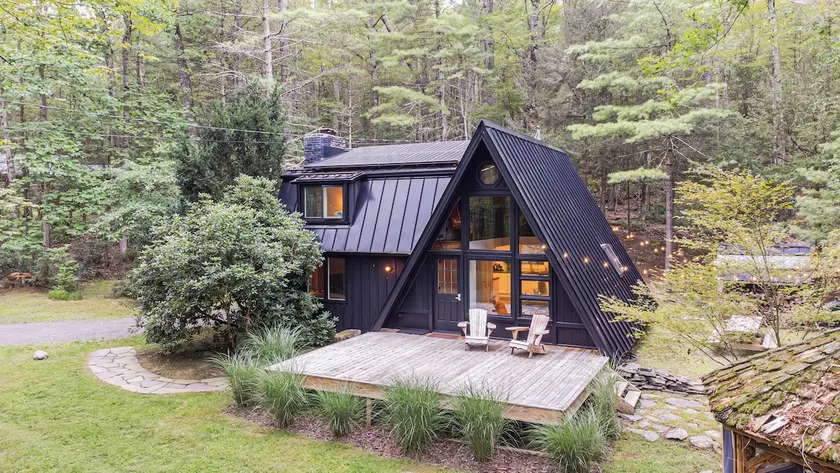 Black A-Frame: Catskills Cabin - Image 1