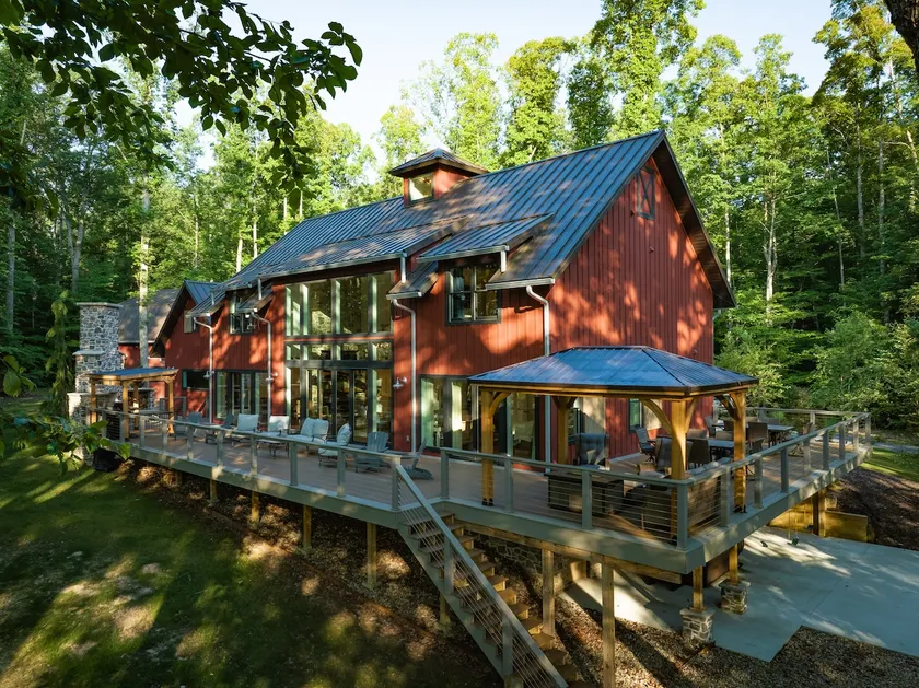 Red Barn Retreat - Image 1