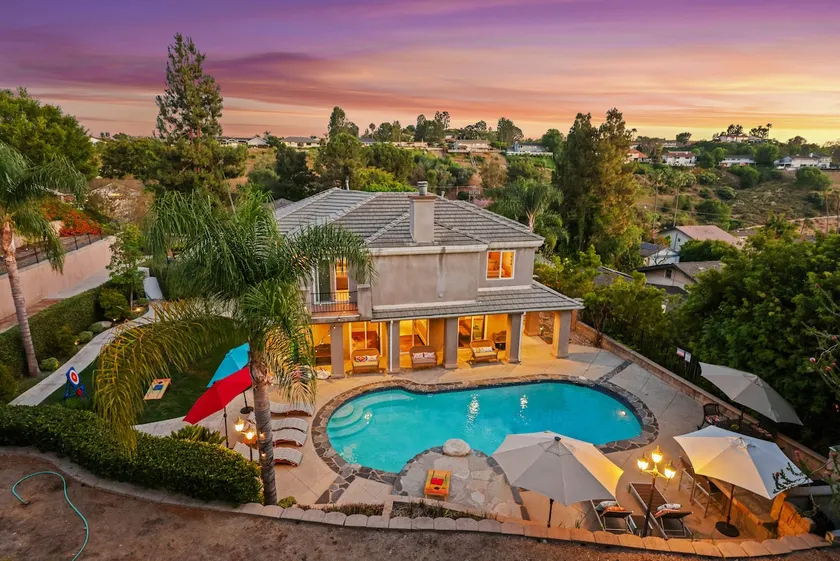 4000SF+18min Disney! Stunning Pool| Expansive Yard - Image 1