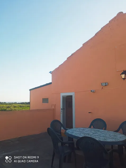 Mario's terrace in the countryside - Image 1