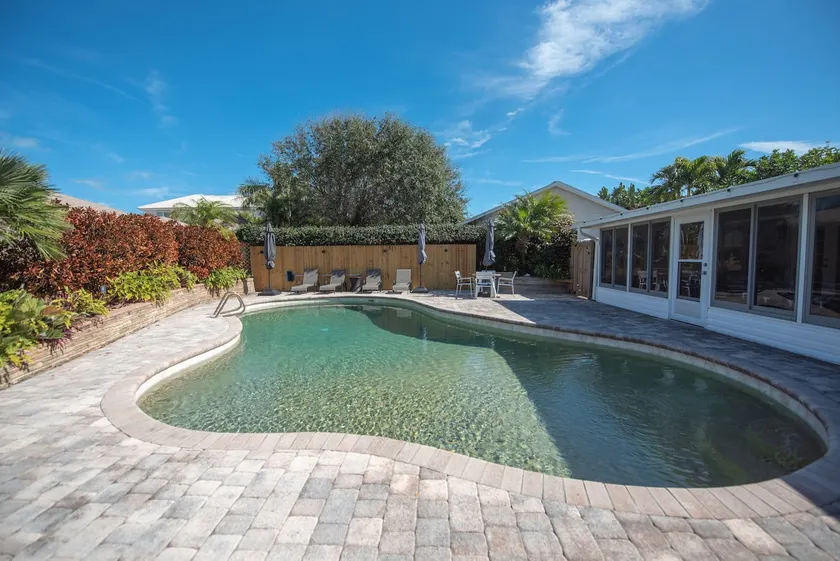 Family Friendly Home w/ Heated Pool - Walk 2 Beach - Image 1