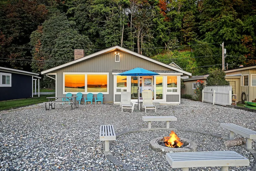 Sun Sea Air Camano Island Waterfront - Image 1