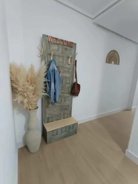 9-person apartment Elche - Image 1