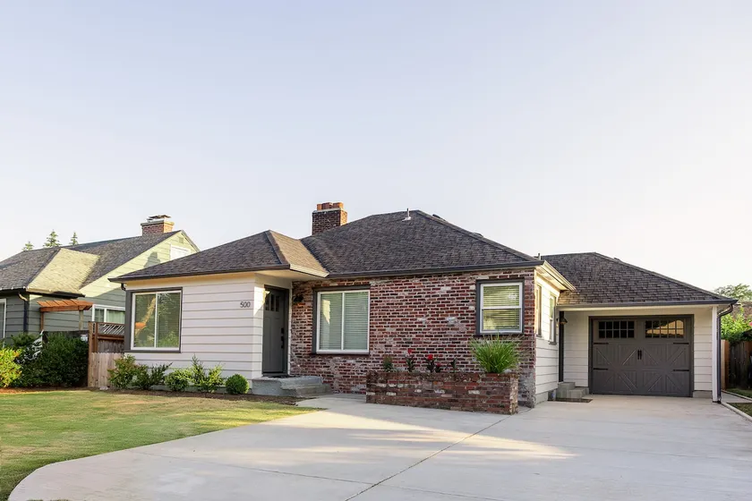 Remodeled 1945 Bungalow - Image 1