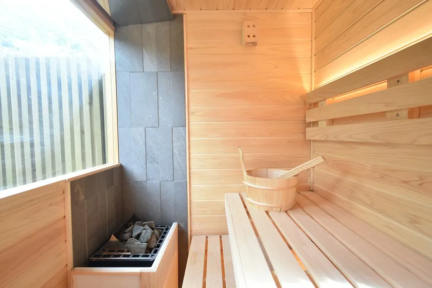 Natural hot spring flowing from the source & private sauna | BBQ available, up to 9 people - Image 1