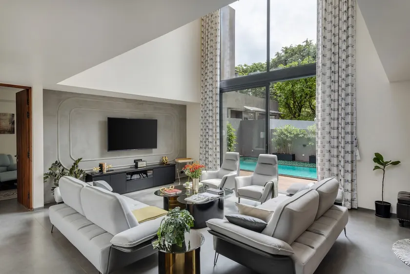 Lindsay Manor VaNa 4BHK Private Pool 1KM Beach - Image 1