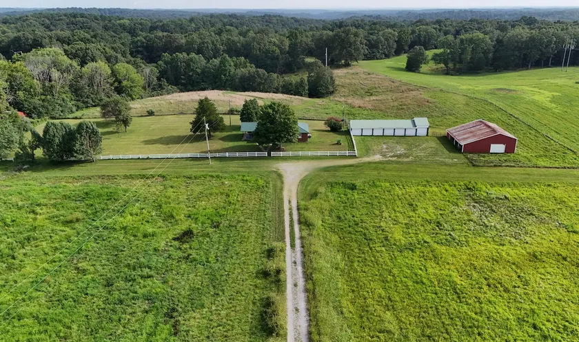 Cozy farmhouse on a large farm - Image 1