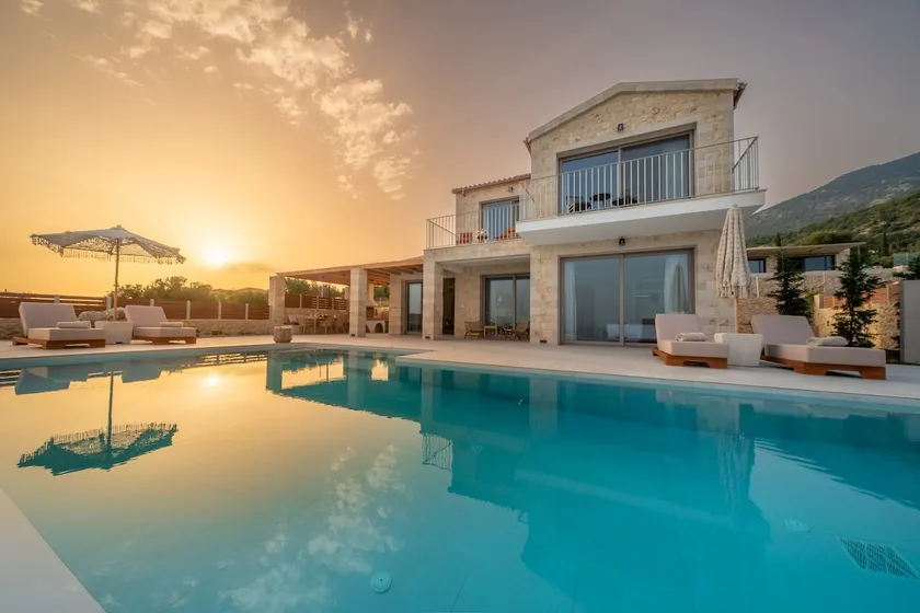 Earthly Paradise Private Villa - Image 1