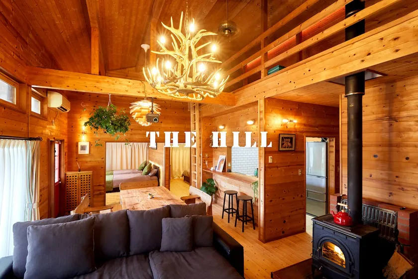 370 tsubo overlooking the hill, completely private/pets allowed/roofed BBQ and campfire chill time/luxurious extraordinary experience - Image 1